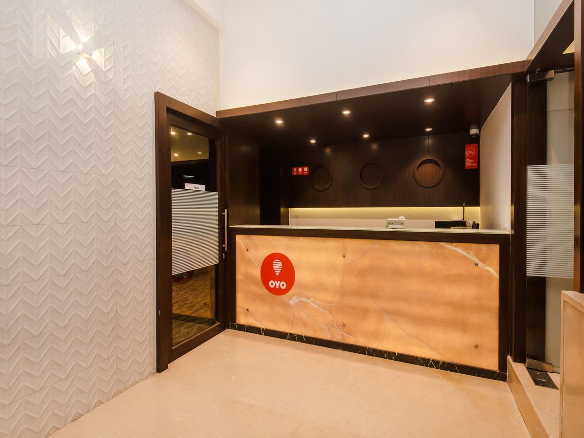 Oyo 13089 Hotel Gold Crest Navi Mumbai Exteriör bild