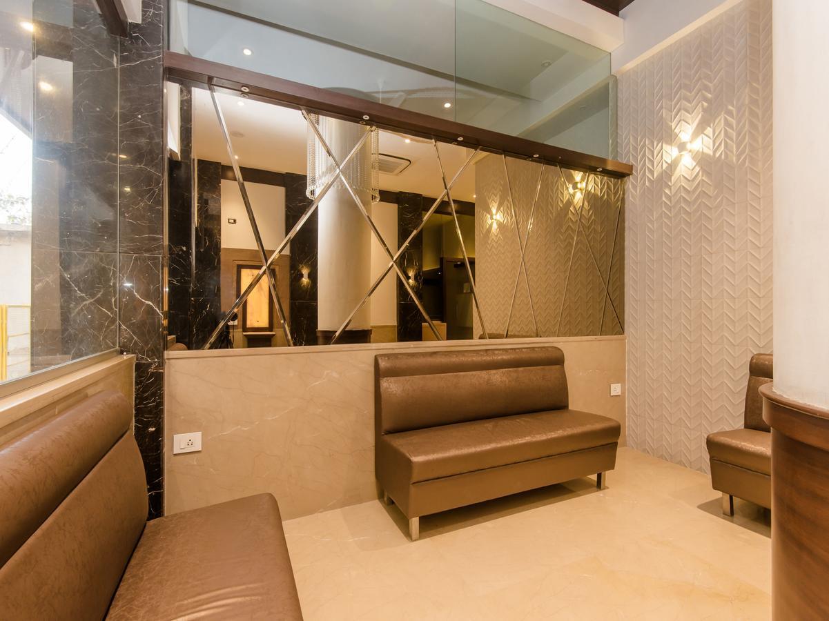Oyo 13089 Hotel Gold Crest Navi Mumbai Exteriör bild